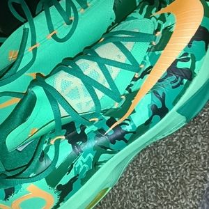KD Easter edition shoes